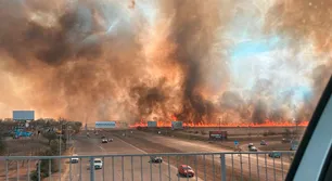 Incendio en La Calera: por el fuego y el humo cortaron la Autopista Córdoba - Carlos Paz