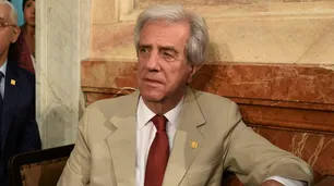 Un equipo médico evaluará si el tratamiento de Tabaré Vázquez lo deja seguir en funciones