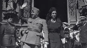 Así se consolidó Carmen Polo, esposa de Franco, como ‘la dictadora del dictador’ y figura central del franquismo