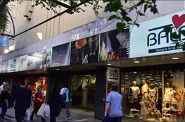 "Tasas de interés por las nubes": según Fedecom, las ventas minoristas cayeron 8,2% en octubre