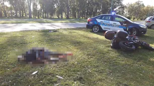 Un policía de la custodia del "Pata" Medina fusiló a un motochorro de 16 años