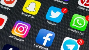 Medida innovadora: no cumplió con la cuota alimentaria de sus hijos y le bloquearon las redes sociales