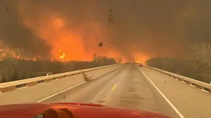 “Estamos haciendo lo mejor que podemos”: más de 370.000 hectáreas consumidas por los incendios en Texas