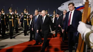 Putin llegó a Beijing para reunirse con Xi y blindar la alianza con China