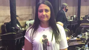 "Empezaron la vacunación sin saber qué mierda nos van a inocular", lanzó diputada del PRO