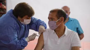 Vacunación contra el coronavirus: cuáles fueron los gobernadores que recibieron una dosis de la Sputnik V