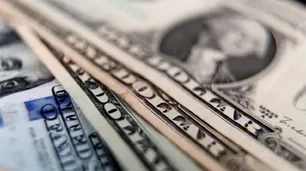 Panamá venderá bonos en dólares pese a la caída de su deuda soberana