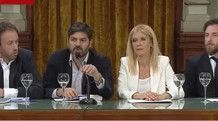 Kicillof suspende aumentos de tarifas, lanza beneficio para pymes y prorroga el presupuesto