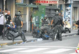 Del país de “la grieta” al país de “la valla”