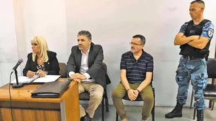 Declaró el hermano del hombre que mató a balazos a sus padres y pidió que el acusado vaya preso