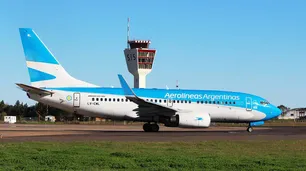 Vacunas: otro vuelo parte rumbo a China para buscar un millón de dosis de Sinopharm