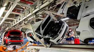 La industria se recuperó del rebrote de Covid en febrero y creció 10,8% internanual