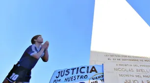 Diego Maradona | Masiva movilización en el Obelisco pidiendo justicia por la muerte del 10