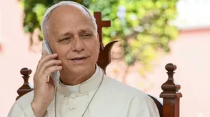 El Papa León XIV trató de hacer un trámite bancario y le cortaron la llamada