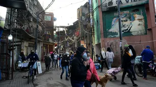 FOTOS | La dura vida en los barrios vulnerables en el año de la pandemia