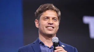 A diferencia de Cristina, Kicillof festeja en el Senado provincial: "Recuperamos la mayoría"