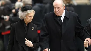 La corona española tambalea: Felipe y Juan Carlos atraviesan sus horas más amargas