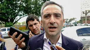 Larroque defendió los subsidios para desalentar tomas: "No es un monto tan grande"