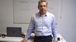 Martín Becerra: “Preocupa ver periodistas que no asumen la defensa democrática en esta elección”