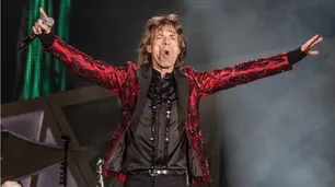 Mick Jagger lanza la canción que compuso a pedido para una serie que produce Apple
