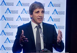 Denuncian a Caputo por presuntas irregularidades en la ANSES