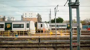 Horror en Cambridge: al menos 10 apuñalados en un tren y dos detenidos
