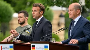 Macron, Draghi y Scholz desafiaron a Putin y fueron a Kiev, apoyando que Ucrania se sume a la UE