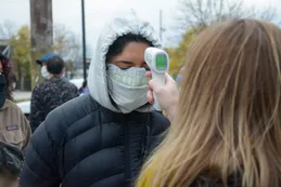 Los 14 mitos sobre el coronavirus que aún no se lograron desterrar