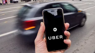 Uber contrata a destacada crítica para centrarse en conductores