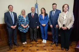 Alejandra Vigo integra un nuevo interbloque en el Senado
