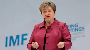 El FMI recortó medio punto el crecimiento de Argentina en 2026, aunque la sitúa entre las de mejor desempeño regional