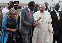 Francisco llegó a Kenia para empezar su gira por África