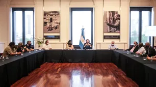 Paritarias: el Gobierno acordó con los trabajadores estatales un nuevo aumento del 18%