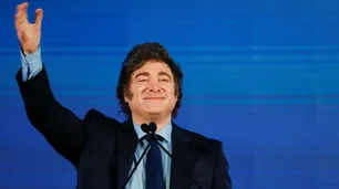 Javier Milei volvió de Italia, celebró las "inversiones" de ese país y enfrenta un Congreso agitado