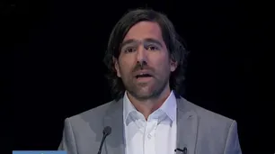 Nicolás Del Caño hizo silencio por los muertos en Ecuador y criticó a Macri