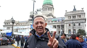 D’Elía llamó a marchar por Cristina Kirchner y apuntó contra Larroque: “Quedate vos en tu casa”