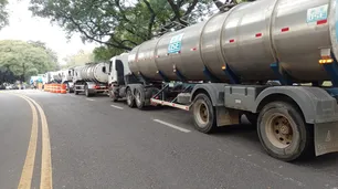 "¡Esta es de la buena!": sacan agua de un pozo de un parque céntrico de Montevideo para llevar a los hospitales