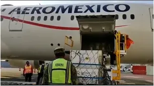 Llegaron a México 5,7 millones de vacunas de AstraZeneca producidas en Argentina para ser envasadas
