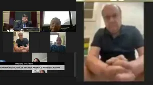 "Ameri brasileño": concejal de Río de Janeiro participó de una reunión virtual desde el inodoro y todos lo vieron