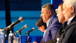 La Justicia aceptó revisar el sobreseimiento de "Chiqui" Tapia en una causa por supuesto lavado de dinero