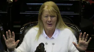 Margarita Stolbizer denunció "maniobras ilegales" y cruzó a De Mendiguren por su banca