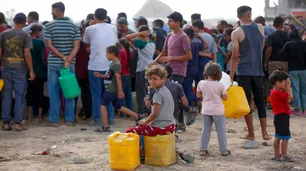 Entre el dolor y la euforia: palestinos e israelíes celebraron el alto el fuego en la Franja de Gaza