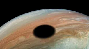 La NASA descubrió una mancha negra de 3.500 kilómetros de ancho en Júpiter