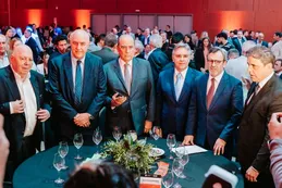 El círculo rojo apura por la reforma laboral y sigue de cerca la estrategia de Llaryora