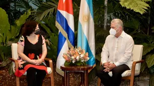 Covid-19: Carla Vizzotti y Cecilia Nicolini viajaron a Cuba por vacunas