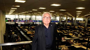 Manuel Castells: "Controlar a Google y Facebook es uno de los problemas más grandes de nuestro tiempo"