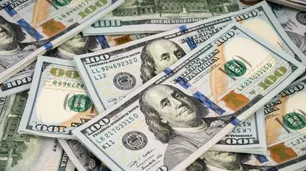 Cierre de mercados: por qué bajó tanto el dólar este 16 de abril