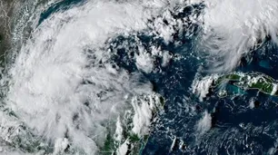 Vientos de 140 km/h y olas de más de dos metros: en RDC explicaron los riesgos del huracán que se acerca a Estados Unidos