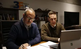 Diego Valenzuela y Guillermo Viñuales charlaron con el sector comercial de Lomas de Zamora