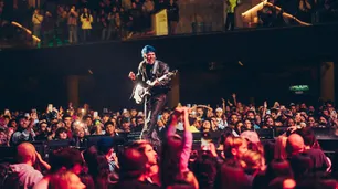 Luck Ra llevó la fiesta al Movistar Arena con "el baile del año": invitados especiales, primicias y una noche llena de cuarteto